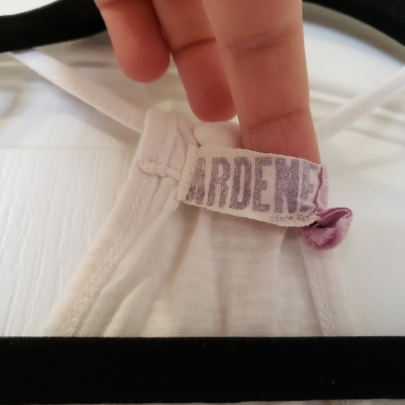 Small women's Ardene white tank top with cute waist belt - Picture 3 of 5